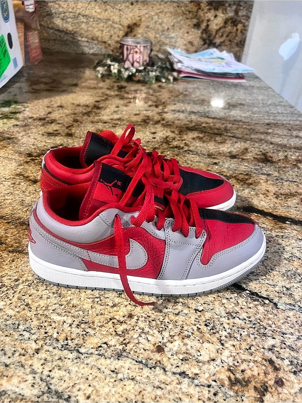 Jordan Air Jordan 1 Low SE 'Split - Gym Red Cement Grey' Sneakers Red & Gray 8.5